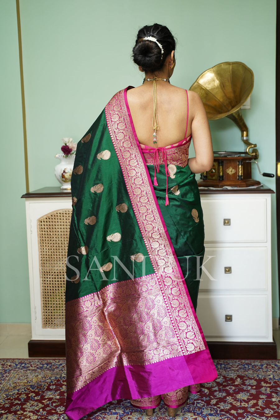 Mahika (Saree)