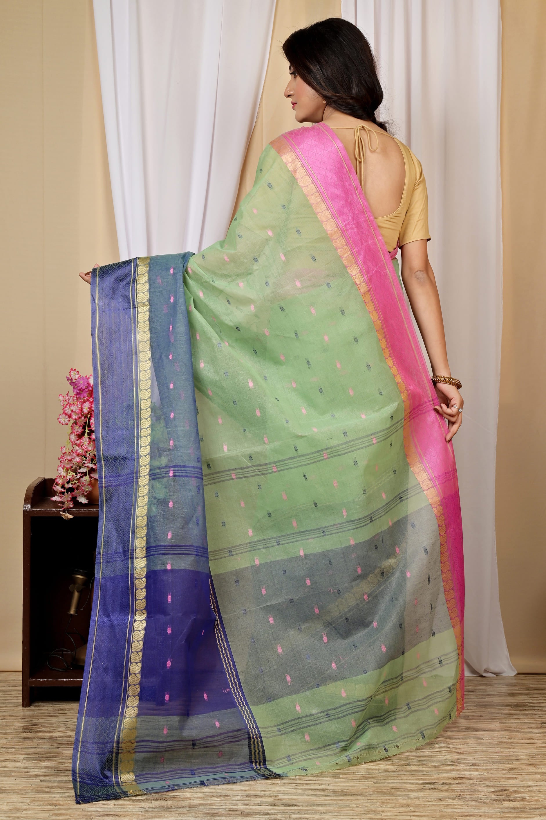 Garad or Gorot Saree