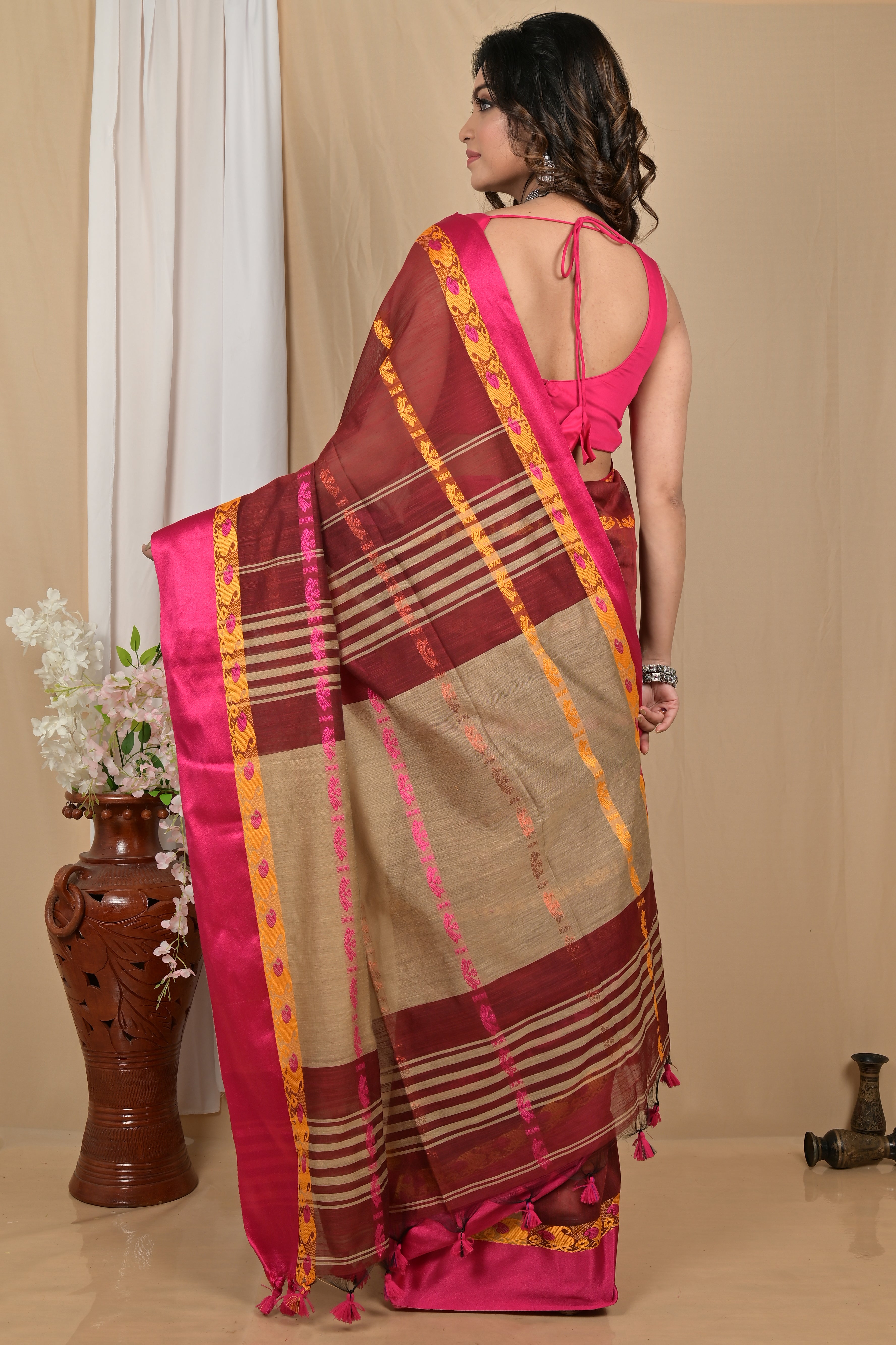 Garad or Gorot Saree