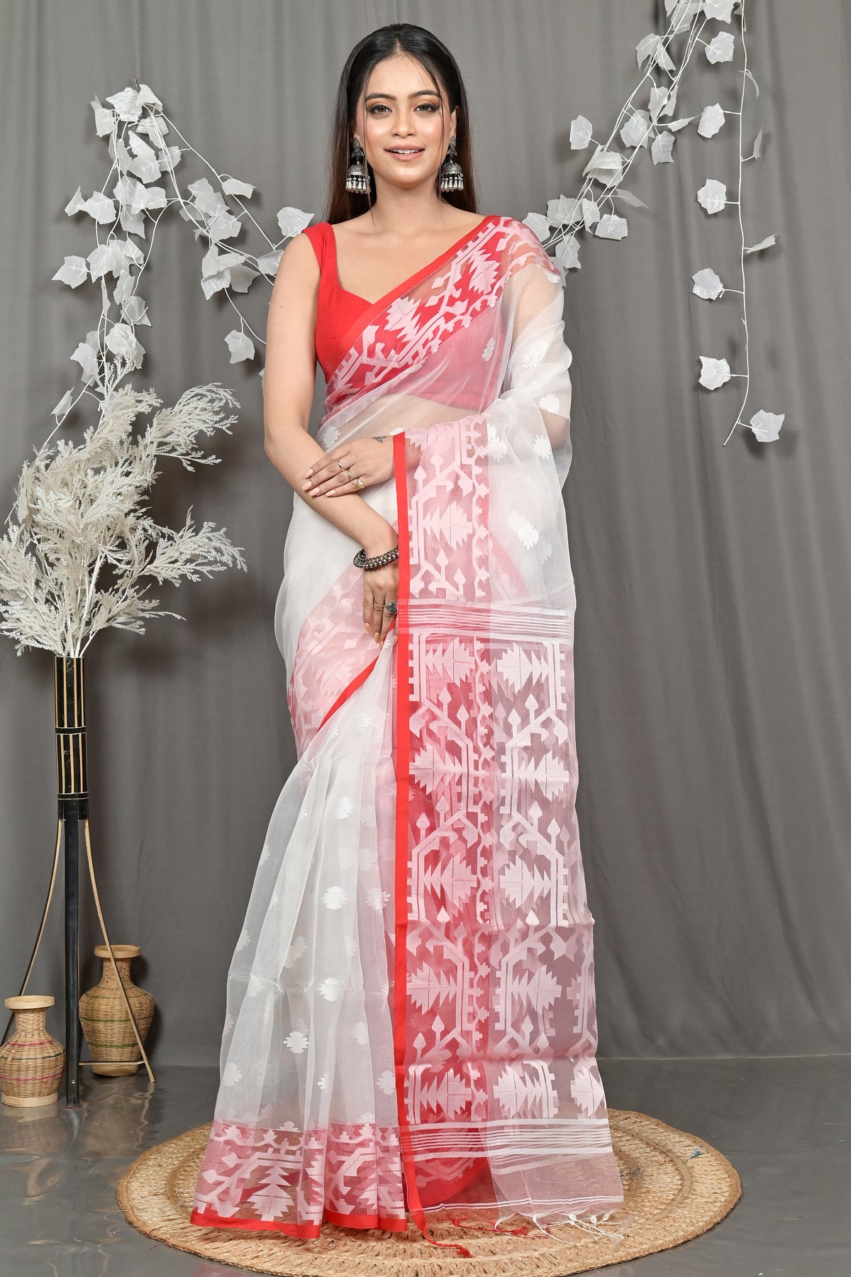 muslin Jamdani saree