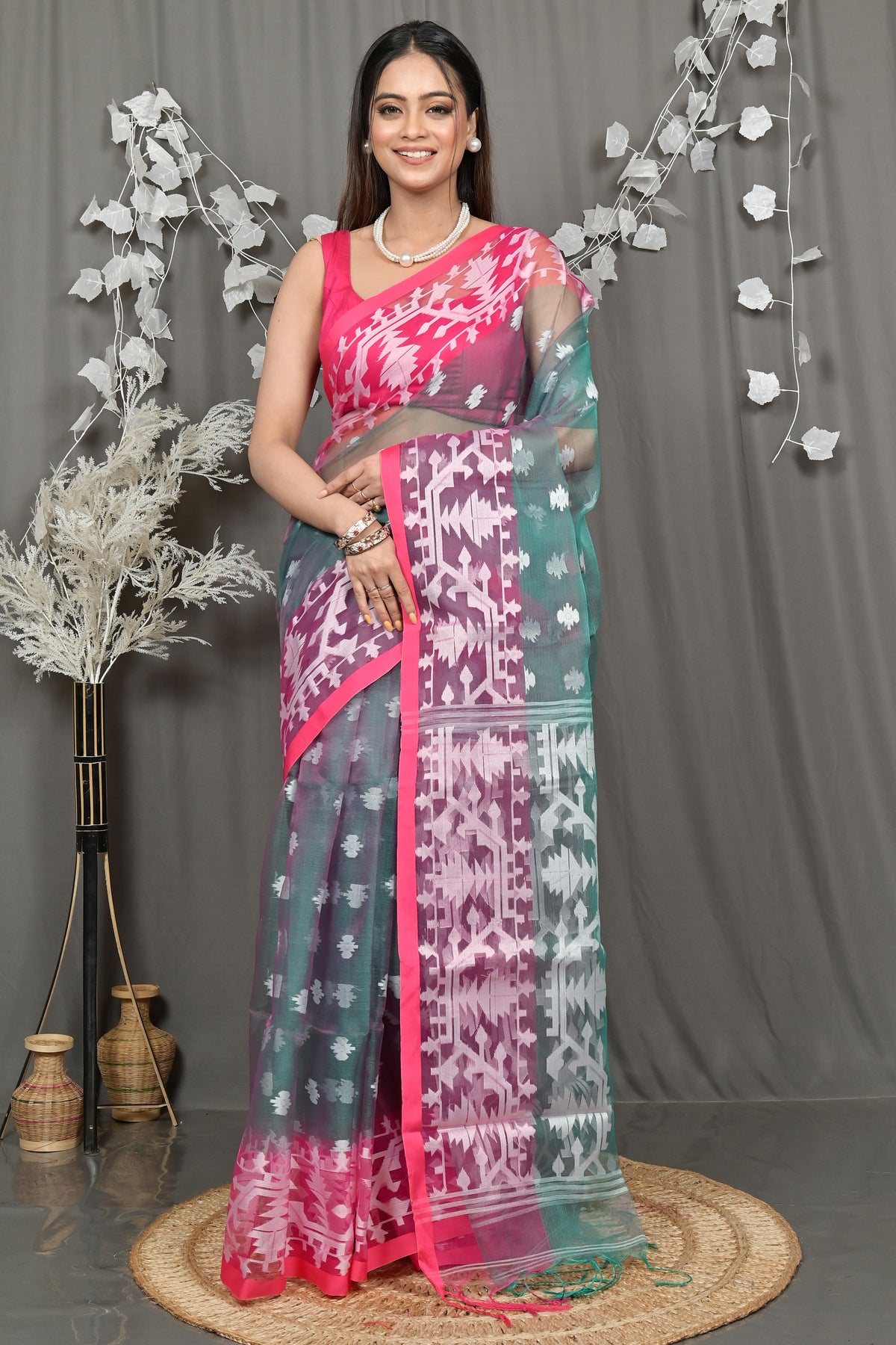muslin Jamdani saree