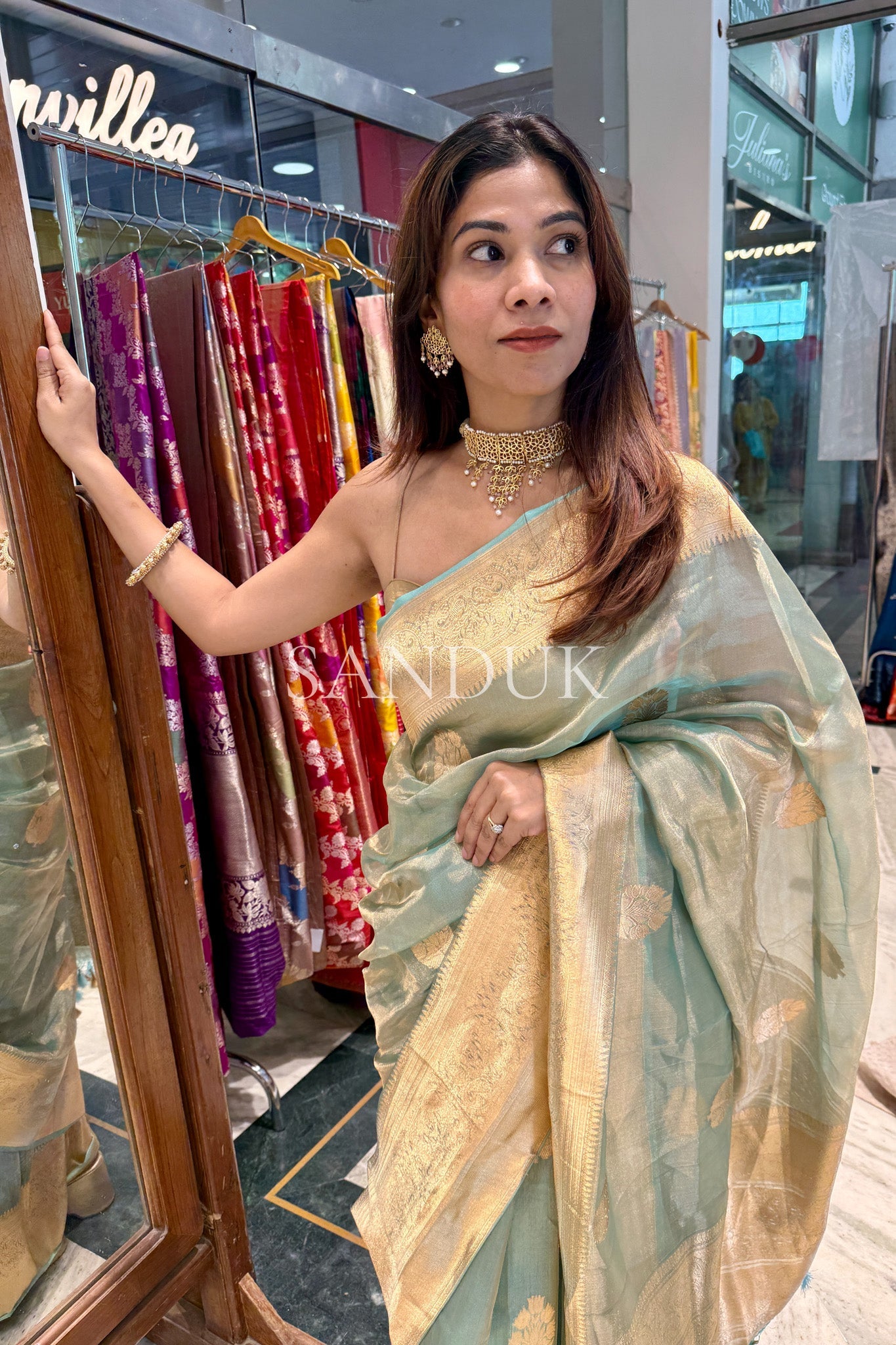 Aarna (Saree)