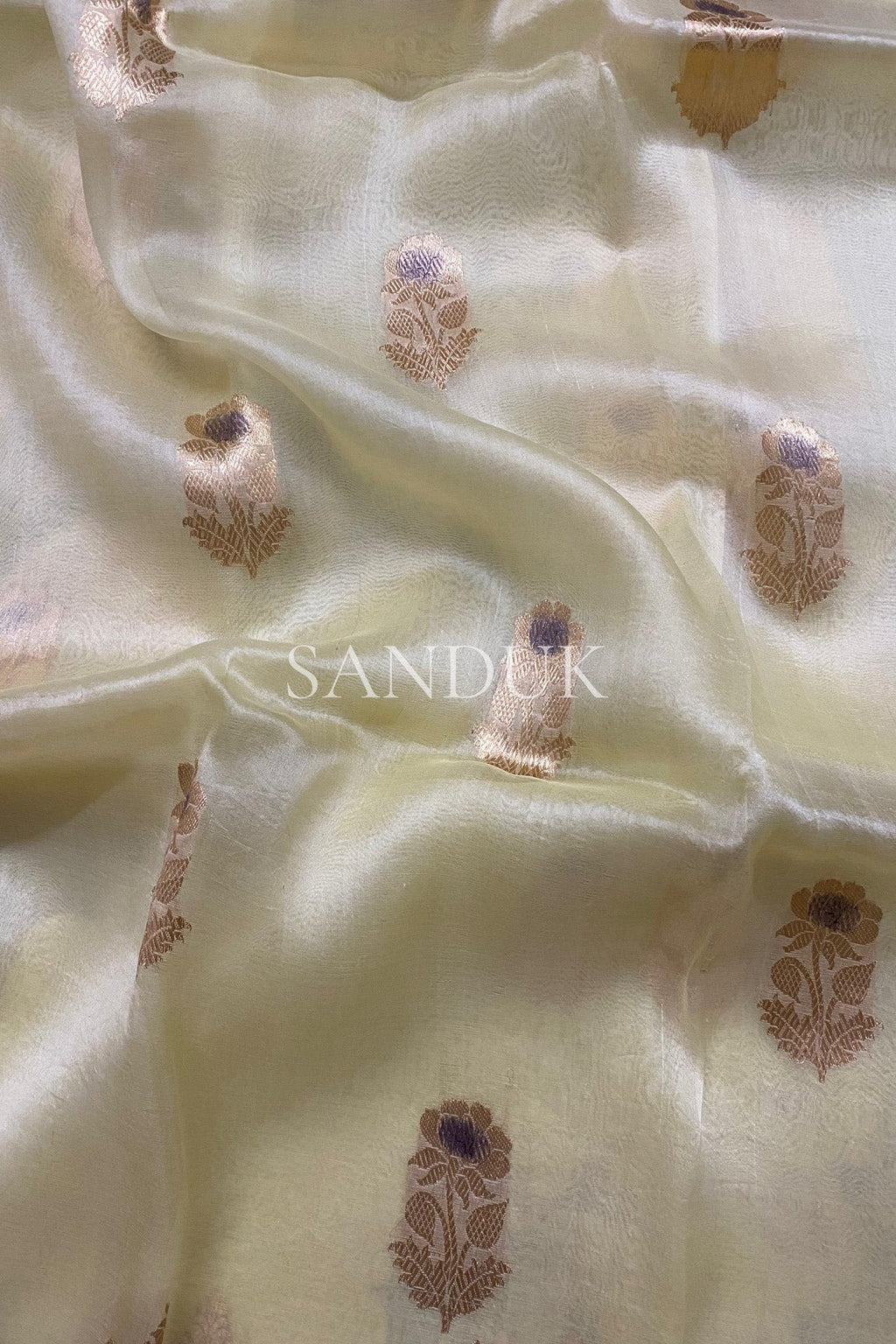 Suryamukhi Brush Dye (Saree)