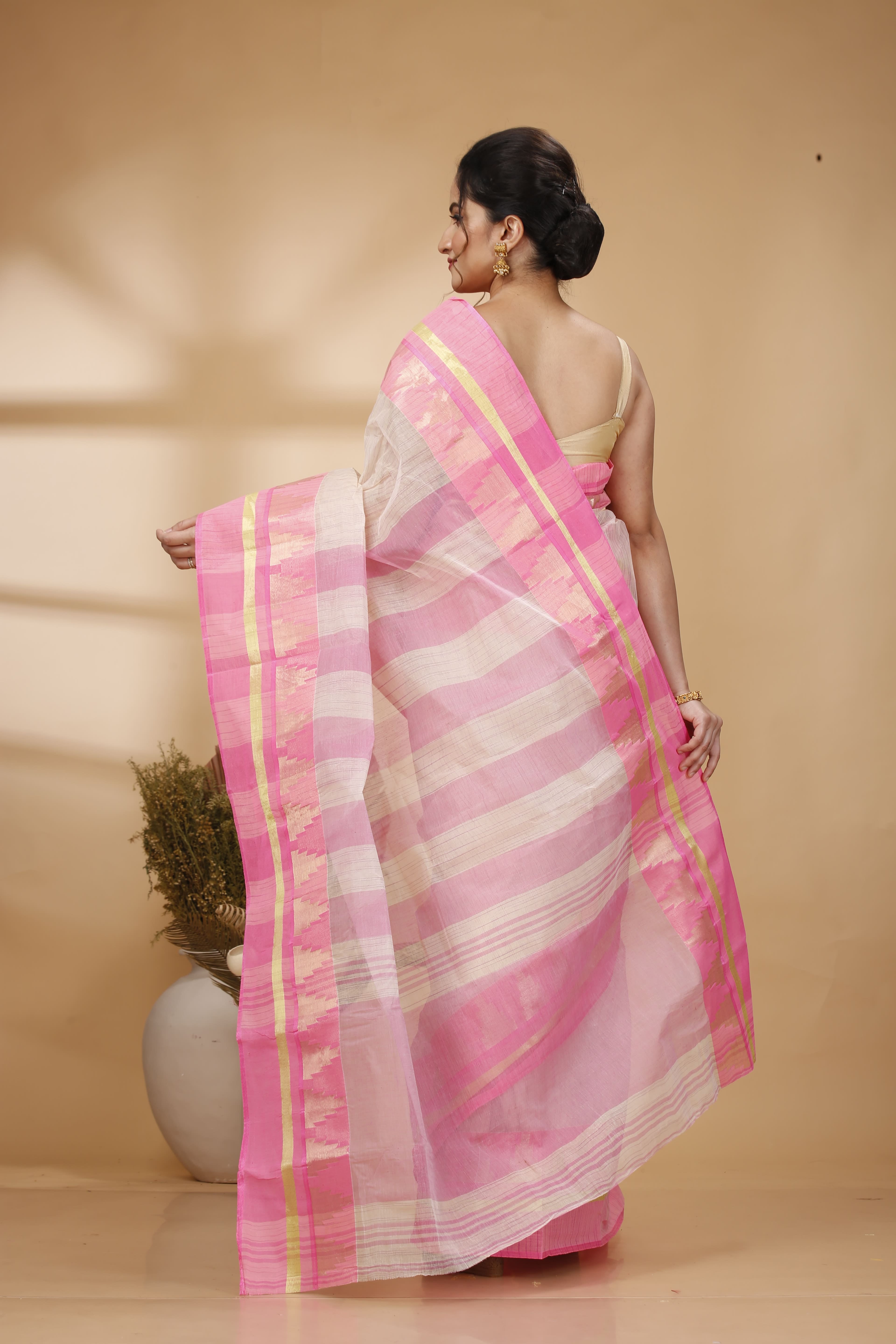 Garad or Gorot Saree