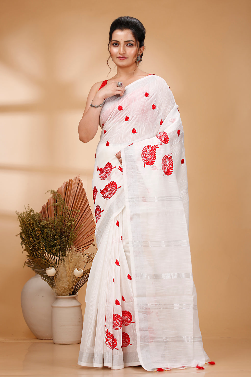 Joba (Hibiscus) Embroidery Saree
