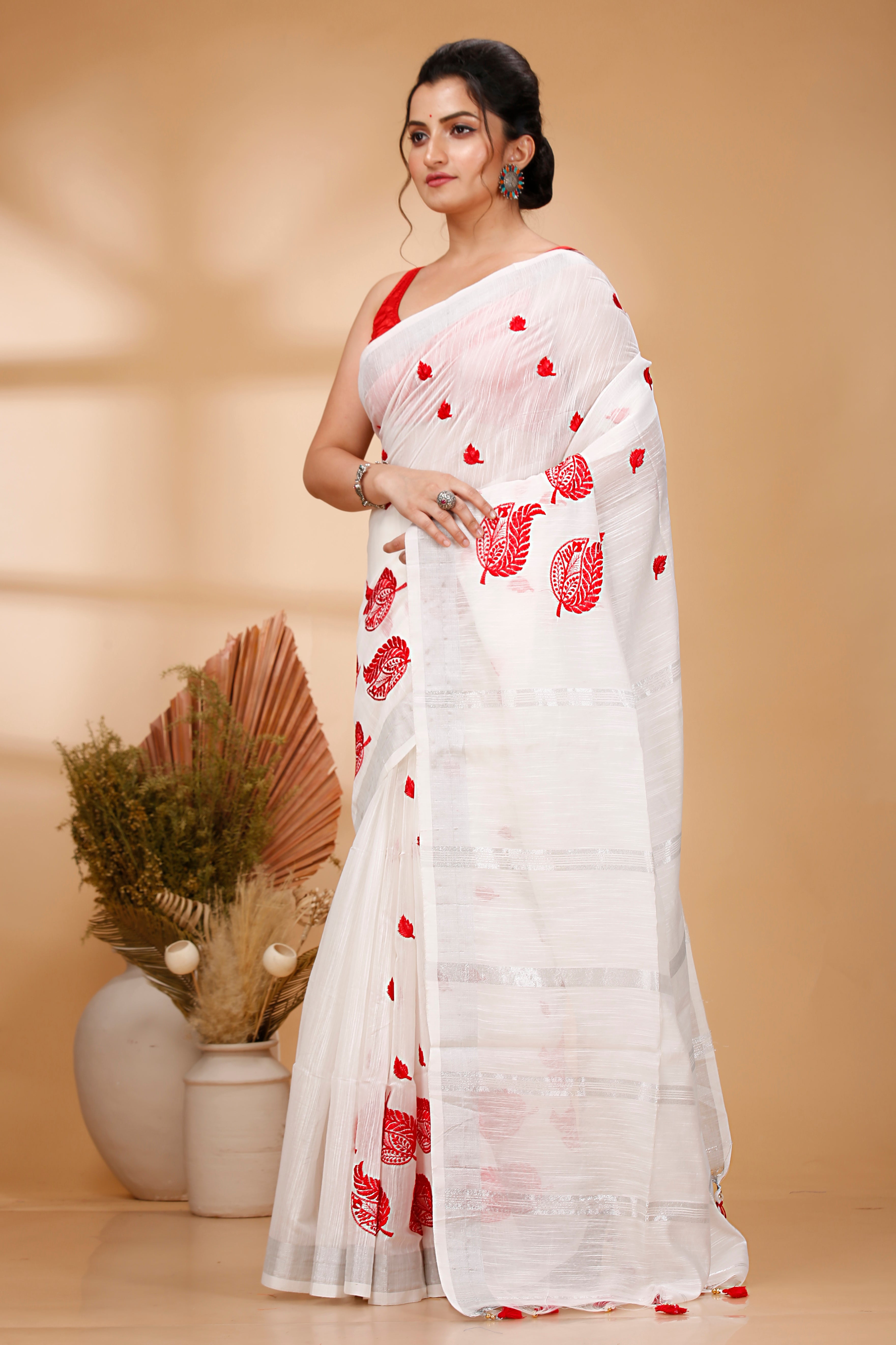 Joba (Hibiscus) Embroidery Saree